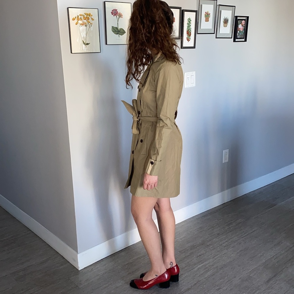 🧥 Banana republic water proof trench coat in color maverick tan - Picture 3 of 10